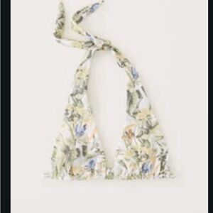 NWT. Abercrombie multi way bralette bikini top. Light green. Size small.